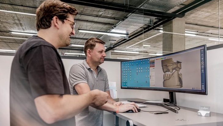 Digitales Zahnlabor Nürnberg - CAD - CAM Technologie - Cloud Anbindung - STL Format